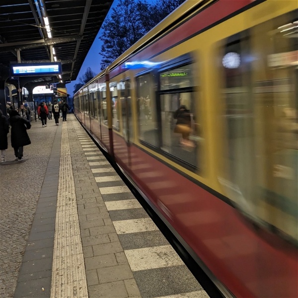 Artwork for Denkwürdige S-Bahn Talks