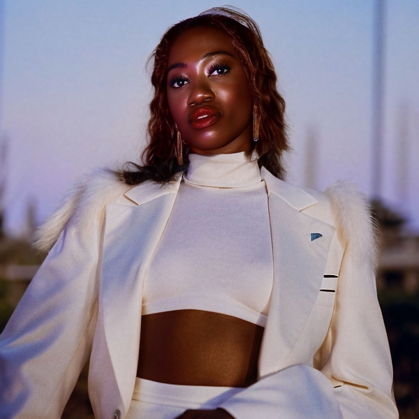 Artwork for Keeping It Real Alicia Nelson