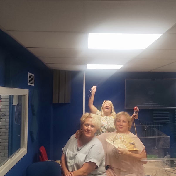 Artwork for Las Chicas de Eva