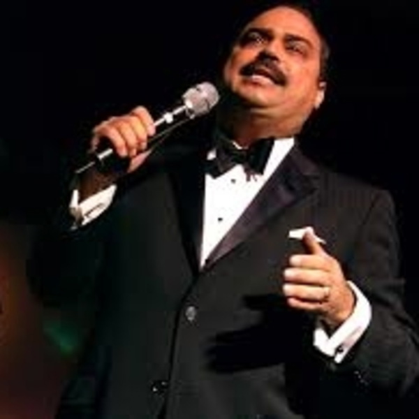 Artwork for Noche de Romance con Gilberto Santa Rosa