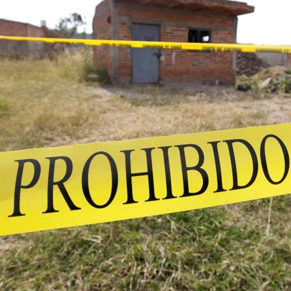 Artwork for Secuestro y Crimen