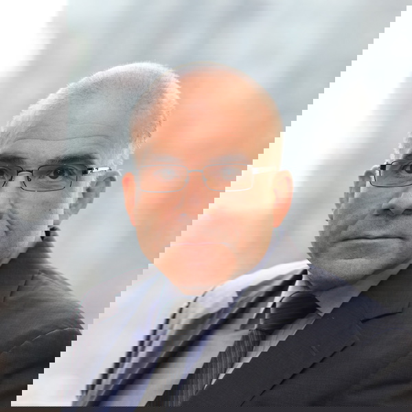 Artwork for Shake It Off with Mert & Lucas