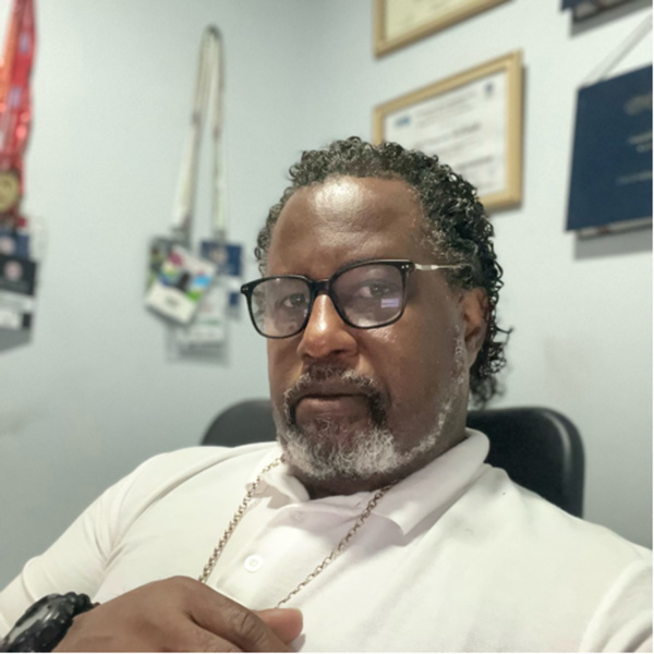 Artwork for Yo opino 🤔 Y usted?